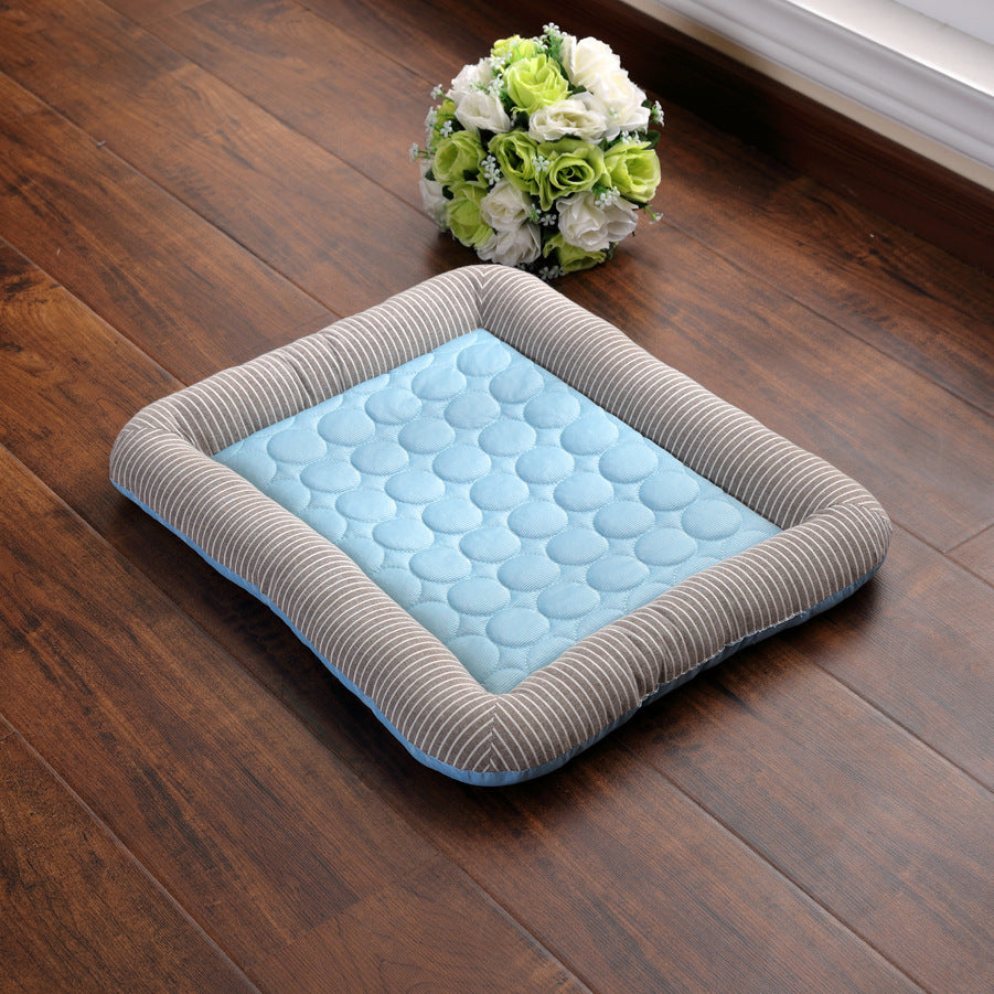 Pet Cooling Pad for Dogs & Cats – Soft Ice Silk Summer Bed Mat, Breathable & Lightweight Blanket for Cool Sleeping