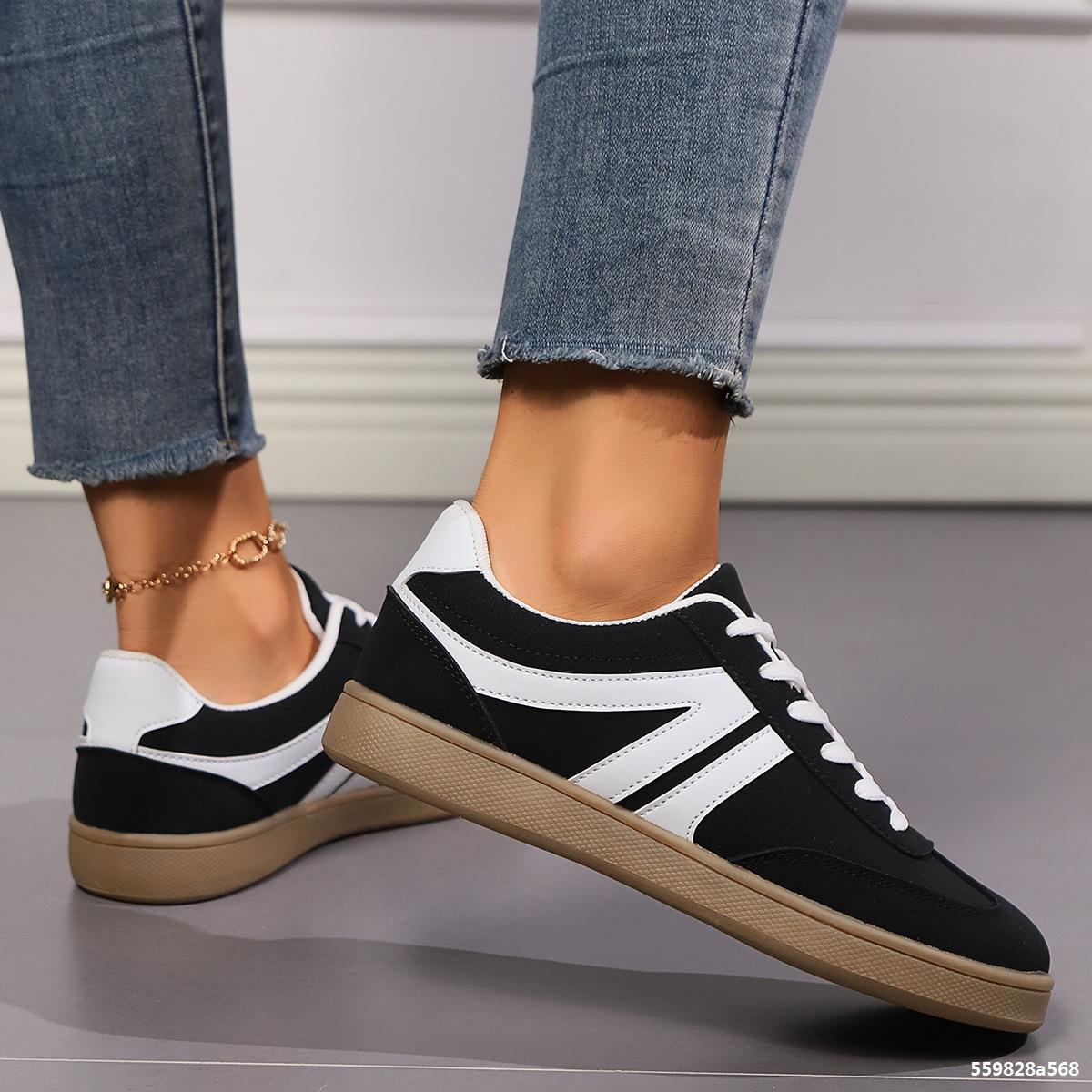 Women's Lace-Up Round Toe Flat Sneakers – Fashion Casual Slip-On Sport Shoes