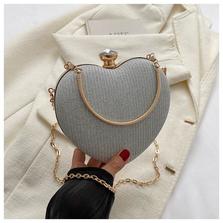Heart-Shaped Evening Clutch Bag for Women – Shiny Metal Handbag with Chain Strap, Luxury Crossbody Purse for Parties