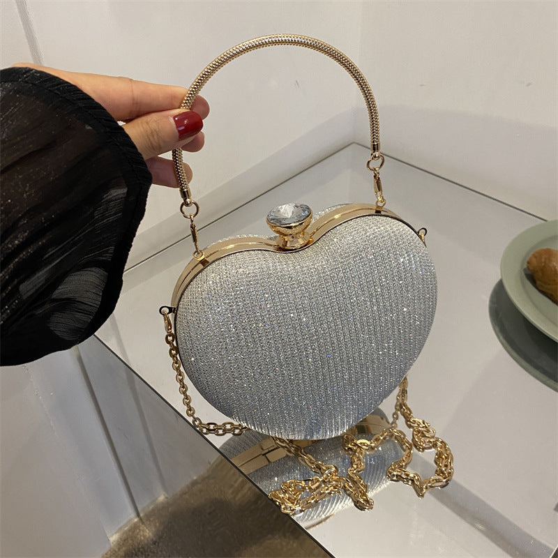 Heart-Shaped Evening Clutch Bag for Women – Shiny Metal Handbag with Chain Strap, Luxury Crossbody Purse for Parties