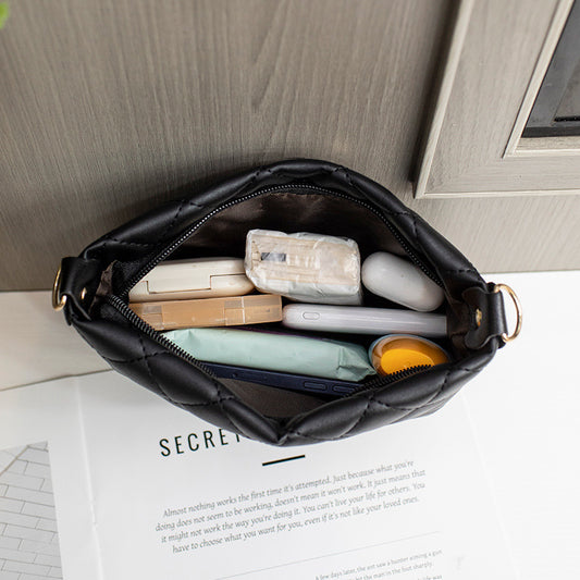 Women's Quilted Crossbody Messenger Bag – Fashion Chain Shoulder Purse with Embroidery Design