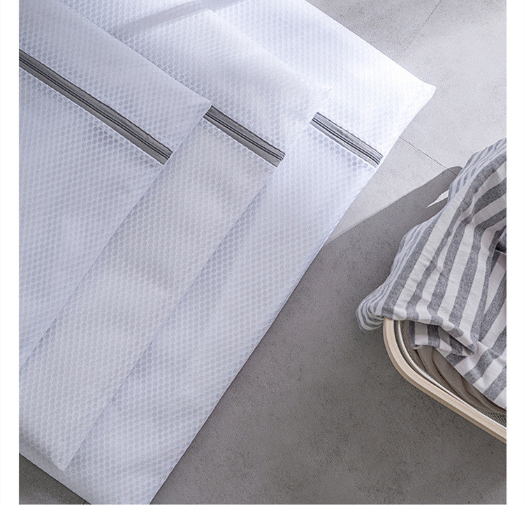 Honeycomb Mesh Laundry Bag – Durable Gray Washing Machine Bag for Delicates, Clothes & Lingerie Protection