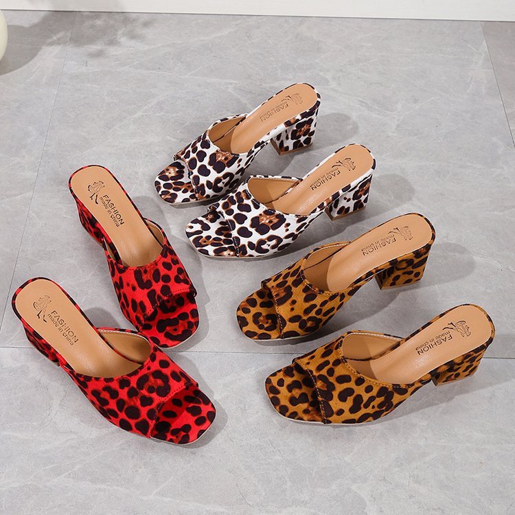 Women’s Leopard Print Square Toe Sandals – Chunky High-Heeled Summer Slippers