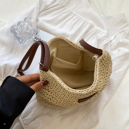 Niche Design Straw Tote Bag – Chic Vacation Handbag for Beach & Travel